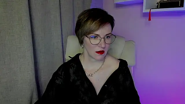 Snapshot of feliziaDesire chatting on 26, 5, 2026 feliziaDesire online show from 26, 5, 2026