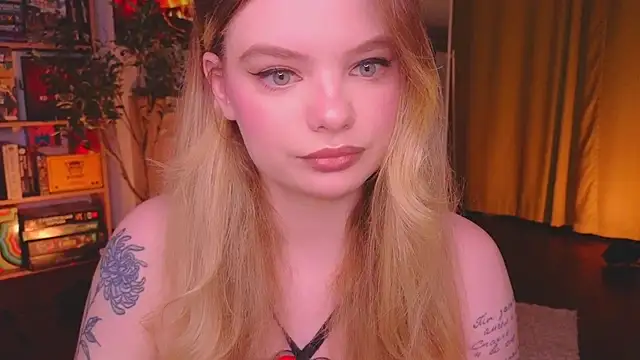 Snapshot of Hottie_Jane chatting on 28, 11, 2025 Hottie Jane online show from 28, 11, 2025