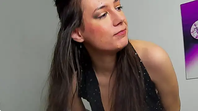 JuliaHunts online show from 24, 11, 2025