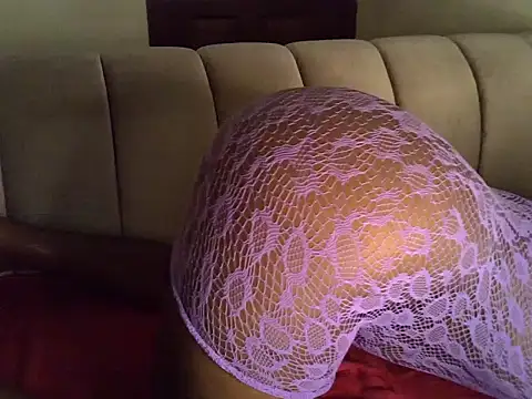 Snapshot of SexyyCinderella chatting on 12, 2, 2026 SexyyCinderella online show from 12, 2, 2026