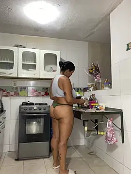 Snapshot of Rossestoner chatting on 20, 2, 2026 Rossestoner online show from 20, 2, 2026