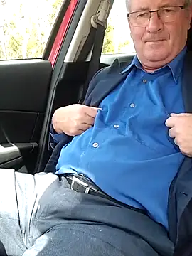 stiffandlubedxh online show from 8, 10, 2025