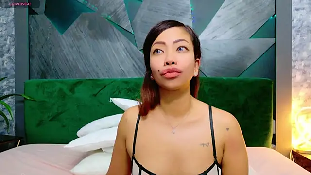 ElyaQuinn online show from 19, 1, 2025