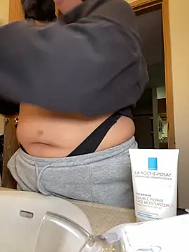 Snapshot of BustiBunny69 chatting on 13, 3, 2026 BustiBunny69 online show from 13, 3, 2026