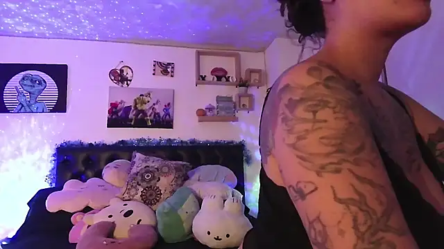 Snapshot of chanell_tattoo chatting on 16, 12, 2024 chanell tattoo online show from 16, 12, 2024