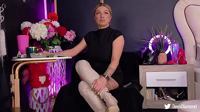 Snapshot of DeeaDiamondd chatting on 15, 9, 2025 DeeaDiamondd online show from 15, 9, 2025