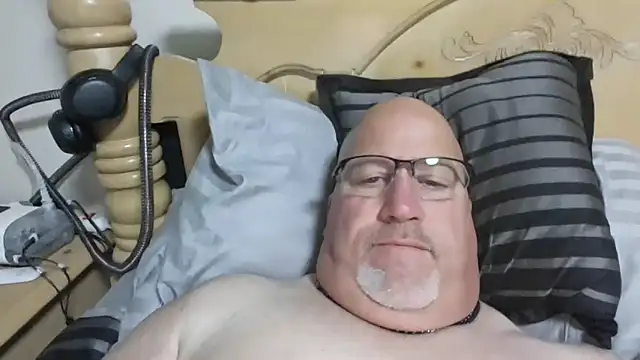 Snapshot of Bigbear0563 chatting on 27, 10, 2025 Bigbear0563 online show from 27, 10, 2025