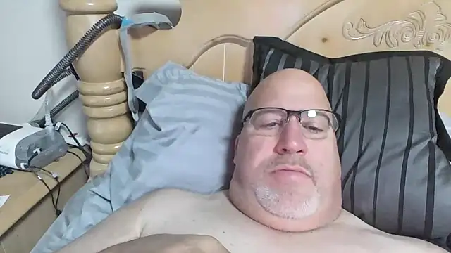 Snapshot of Bigbear0563 chatting on 24, 11, 2025 Bigbear0563 online show from 24, 11, 2025