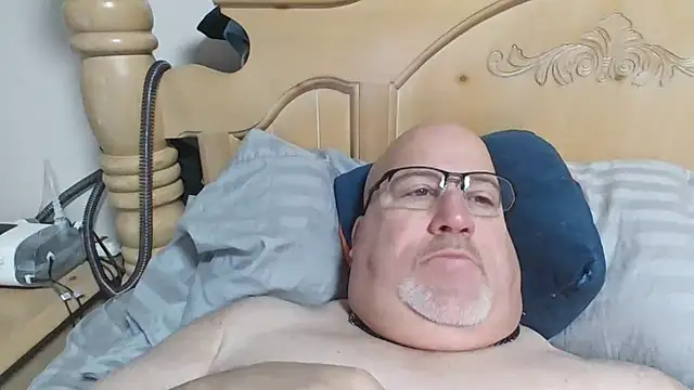 Snapshot of Bigbear0563 chatting on 6, 1, 2026 Bigbear0563 online show from 6, 1, 2026