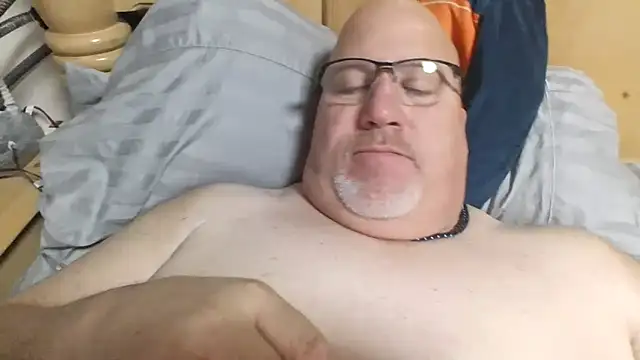 Snapshot of Bigbear0563 chatting on 8, 1, 2026 Bigbear0563 online show from 8, 1, 2026