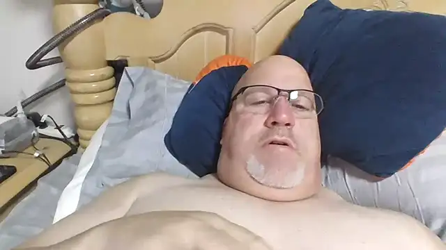 Snapshot of Bigbear0563 chatting on 8, 2, 2026 Bigbear0563 online show from 8, 2, 2026