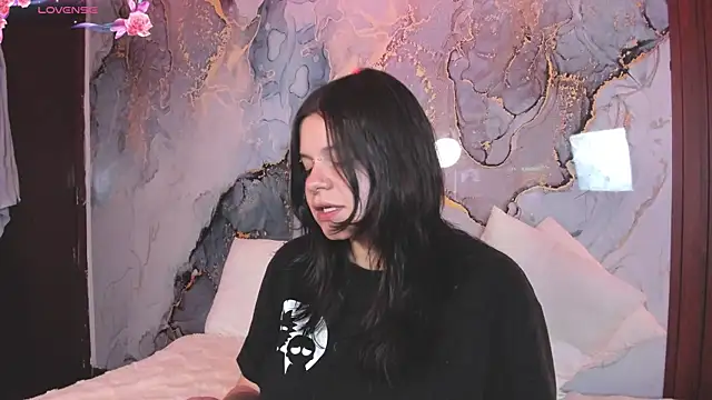 Snapshot of Mey_moon chatting on 2, 8, 2026 Mey moon online show from 2, 8, 2026