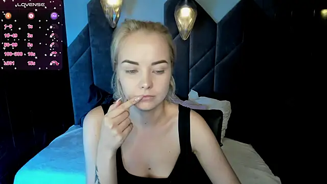 StephanieSweety online show from 26, 1, 2025