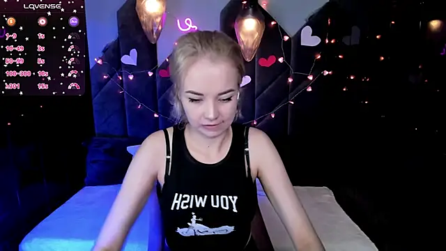 StephanieSweety online show from 13, 2, 2025