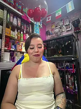 Snapshot of TamySweetness chatting on 22, 6, 2026 TamySweetness online show from 22, 6, 2026