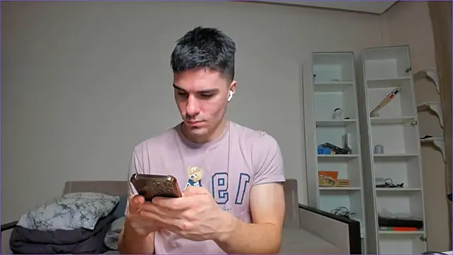 Snapshot of sam_huston chatting on 16, 2, 2025 sam huston online show from 16, 2, 2025