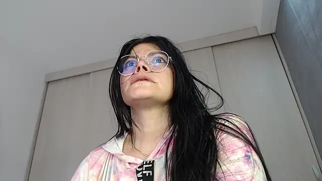 cristal sexybody online show from 18, 4, 2026