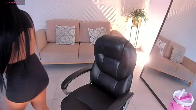 Snapshot of MileyCruz_ chatting on 15, 3, 2025 MileyCruz  online show from 15, 3, 2025