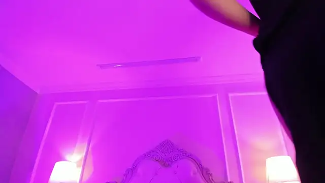 LucianaCarter online show from 16, 10, 2025