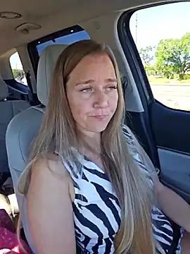 SkyelarSommer online show from 23, 3, 2026