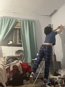 DominiqueX0 online show from 4, 3, 2026