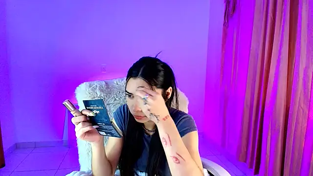 AmyOlimpo online show from 6, 1, 2026