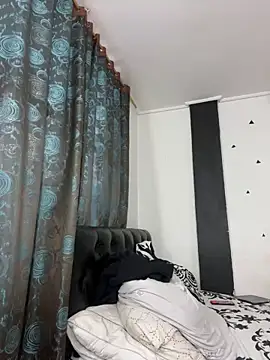 croftsmila online show from 19, 2, 2026