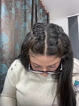 croftsmila online show from 4, 3, 2026