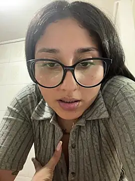 Snapshot of croftsmila chatting on 15, 6, 2026 croftsmila online show from 15, 6, 2026