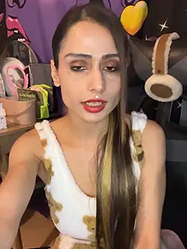 Snapshot of LaPetitechienne1 chatting on 10, 1, 2025 LaPetitechienne1 online show from 10, 1, 2025