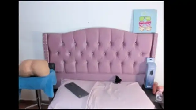 Snapshot of StefanyMiler chatting on 12, 11, 2025 StefanyMiler online show from 12, 11, 2025