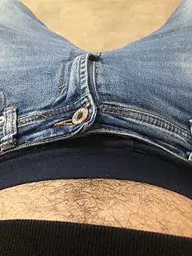 Snapshot of MoochedTape chatting on 11, 12, 2024 MoochedTape online show from 11, 12, 2024