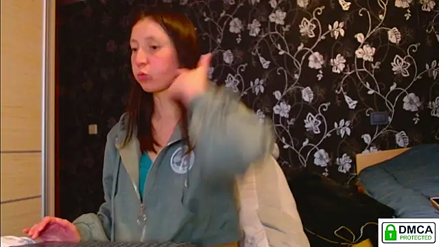 Snapshot of Sophi_Cute chatting on 8, 2, 2026 Sophi Cute online show from 8, 2, 2026