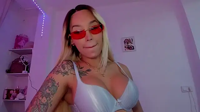  viioletweekend  online show from 28, 11, 2025