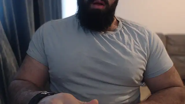 hugemachohandsome online show from 15, 11, 2025