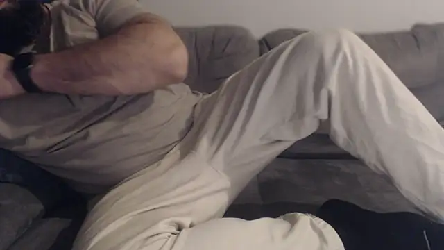 hugemachohandsome online show from 12, 2, 2026