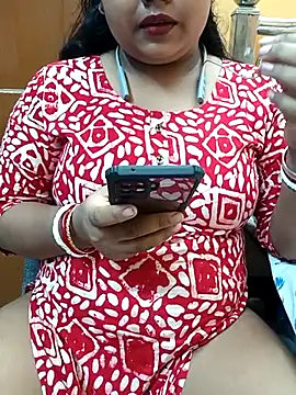 Sophiaboudi online show from 18, 2, 2025