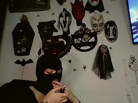 Snapshot of FeticheMacabre chatting on 4, 10, 2025 FeticheMacabre online show from 4, 10, 2025