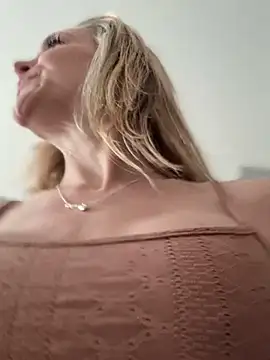 MessyNastyQueen online show from 14, 3, 2025