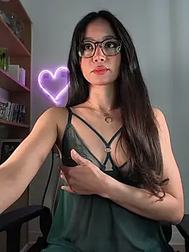 Naughty-Jessie online show from 4, 3, 2026