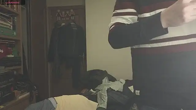 curiosillo83 online show from 12, 3, 2025