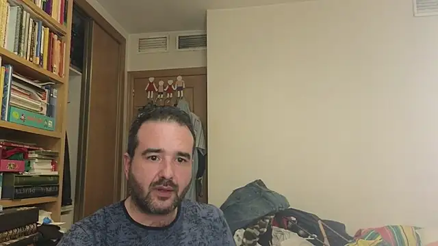 curiosillo83 online show from 19, 10, 2025