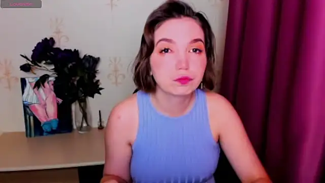 KindHazelHere  online show from 3, 10, 2025