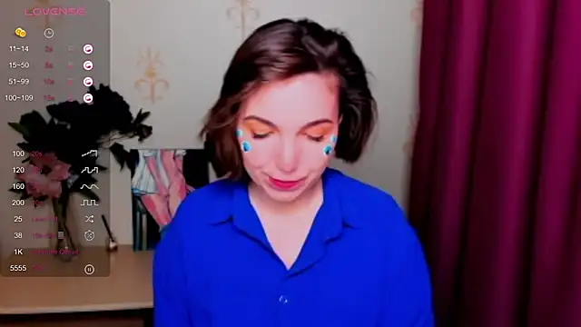 KindHazelHere  online show from 12, 10, 2025