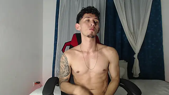 Snapshot of stevenSEX123 chatting on 13, 11, 2025 stevenSEX123 online show from 13, 11, 2025