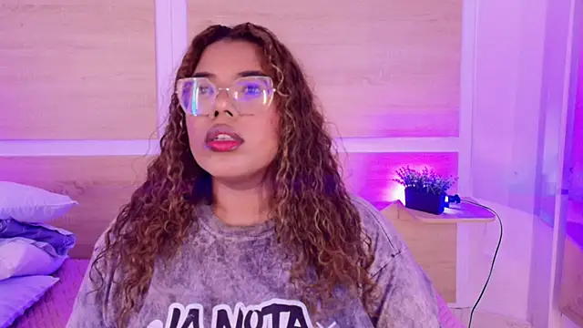  nickypurple  online show from 30, 5, 2026