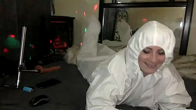 TiffaneyLove online show from 18, 2, 2025