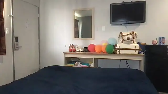 TiffaneyLove online show from 29, 3, 2026