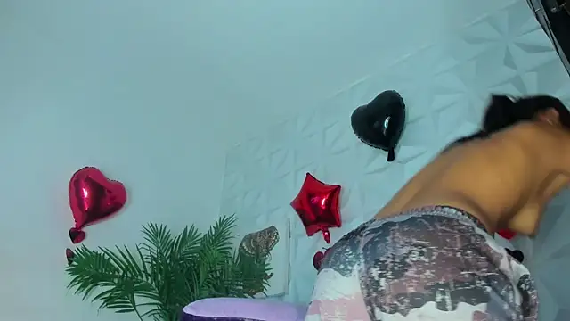 Hellen Sky online show from 17, 4, 2026