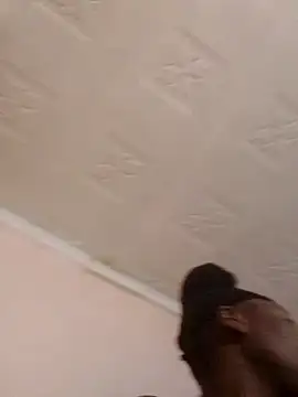 Snapshot of pretty-donna chatting on 6, 11, 2025 pretty-donna online show from 6, 11, 2025